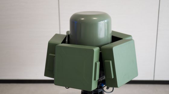 Vehicle-Mounted Drone Detection and Defense Equipment with 5km Detection Radius 300mh-6GHz Full Band